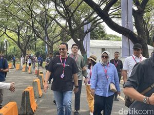 Momen Anies Sekeluarga Tiba di Ancol untuk Nonton Formula E