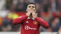 2. Casemiro. MU menebus Casemiro seharga 60 juta paun dari Real Madrid pada musim panas tahun lalu, menjadikannya sebagai salah satu pemain awal rekrutan Erik ten Hag di klub tersebut.  Foto: AP/Dave Thompson
