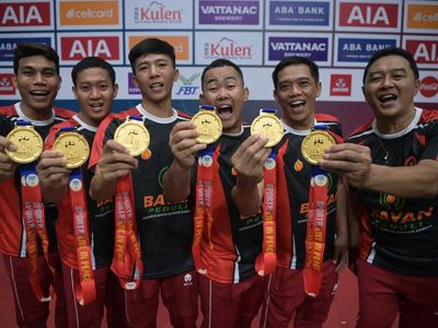 Tim Bulutangkis Beregu Putra RI Raih Emas Perdana ASEAN Para Games 2023