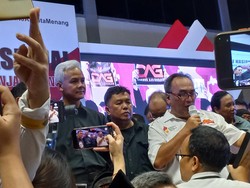 Ganjar Hadiri Deklarasi Relawan di Senayan, Disambut Teriakan Presiden