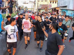 Momen Ganjar Diteriaki Presiden Saat Lari Pagi di Cirebon
