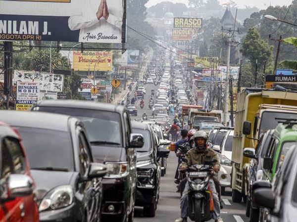Puncak Padat Banget di Hari Ketiga Libur Cuti Bersama
