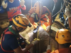 Tim SAR Nyaris Tewas Saat Evakuasi Jasad Korban dari Sumur Beracun