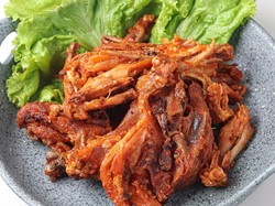 Resep Pelecing Ayam Khas Lombok yang Pedas Nampol