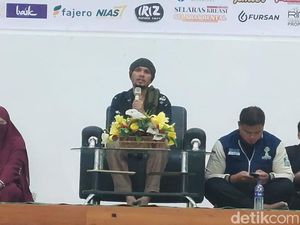 Isi Ceramah Ustaz Hanan Attaki di Jember Usai Dibaiat Jadi Warga NU Isi Ceramah Ustaz Hanan Attaki di Jember Usai Dibaiat Jadi Warga NU