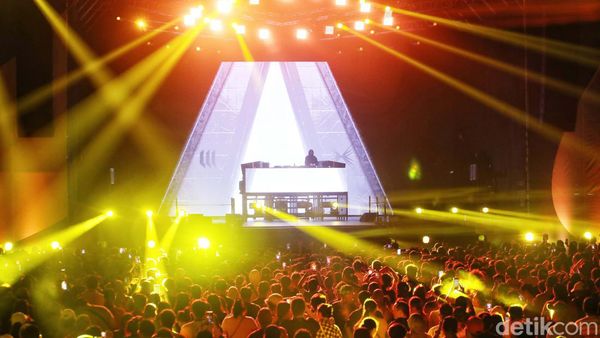 Malam Mingguan Bareng Alan Walker di Jakarta Utara