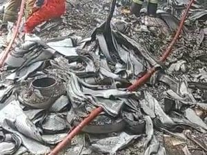 Sudah 15 Jam, Kebakaran Pabrik di Cileungsi Bogor Belum Padam