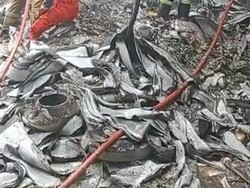 Sudah 15 Jam, Kebakaran Pabrik di Cileungsi Bogor Belum Padam