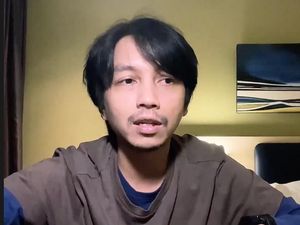 Fiersa Besari Ungkap Kondisi Puncak Carstensz saat Lilie-Elsa Tewas Fiersa Besari Ungkap Kondisi Puncak Carstensz saat Lilie-Elsa Tewas