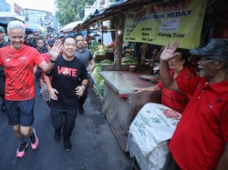 Lari Pagi di Glodok, Ganjar: Dapat Olahraga, Keringat & Sejarah Hebat
