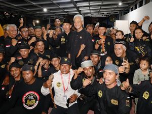 Sowan ke Markas Besar Macan Ali Cirebon, Ganjar Diberi Gelar Khusus Sowan ke Markas Besar Macan Ali Cirebon, Ganjar Diberi Gelar Khusus