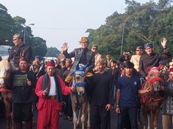 Hadiri Hari Jadi Kota Bogor, Sandiaga dan Ridwan Kamil Berkeliling Naik Kuda