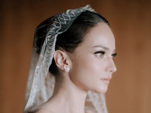 7 Tren Gaun Pengantin Strapless ala Enzy Storia Hingga Istri Pemain Argentina 7 Tren Gaun Pengantin Strapless ala Enzy Storia Hingga Istri Pemain Argentina