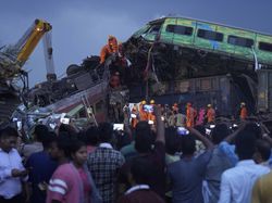 Tak Dijemput Keluarga, Ratusan Jenazah Korban Kecelakaan Kereta India Diawetkan
