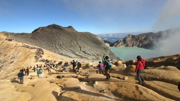 Libur Waisak, TWA Ijen Ramai Dikunjungi Wisatawan