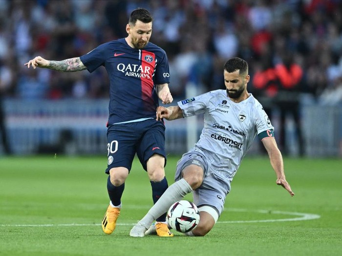 PARIS, FRANCE - JUNE 3: Lionel Messi of Paris Saint-Germain during the Ligue 1 match between Paris Saint-Germain and Clermont Foot at Parc des Princes on June 3, 2023 in Paris, France. (Photo by Sebastian Frej/MB Media/Getty Images)
