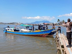 Kapal Tenggelam, 5 Nelayan Selamatkan Diri dengan Berenang ke Tepian