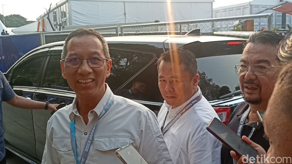 Pj Gubernur DKI Heru Budi Hartono usai menyaksikan acara Jakarta International E-Prix Circuit di Ancol, Minggu (4/6/2023). (Adrial/detikcom)