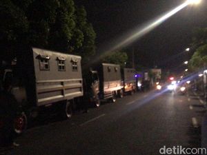 Polda DIY Pulangkan 352 Orang yang Diamankan Terkait Tawuran Tamsis Polda DIY Pulangkan 352 Orang yang Diamankan Terkait Tawuran Tamsis
