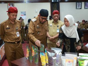 Sumenep Ekspor 12 Makanan Tradisional Produk UMKM ke Malaysia