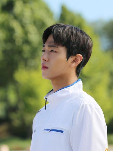 Ahn Hyo Seop di Still 17