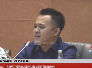 Rapat di DPR, Anggota F-PDIP Doakan Erick Thohir Jadi Cawapres Ganjar Rapat di DPR, Anggota F-PDIP Doakan Erick Thohir Jadi Cawapres Ganjar