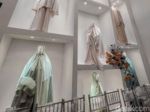 Kisah IRT Bisnis Mukena, Awalnya Bantu Ekonomi Keluarga Kini Punya 50 Toko