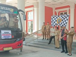 Bupati Klaten Lepas 900 Perwakilan Desa Ikuti Sarasehan Kades Se-Jateng