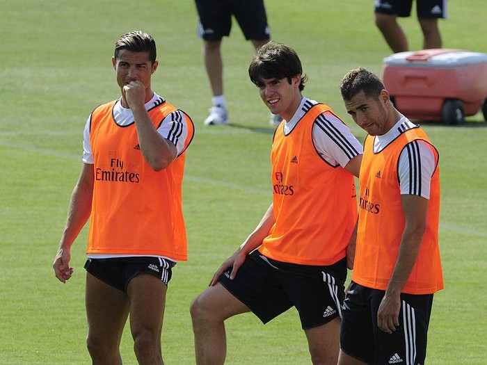 Karim Benzema, Cristiano Ronaldo and Kaka (Madrid) celebrate. | Location: Madrid, Spain.  (Photo by liewig christian/Corbis via Getty Images)