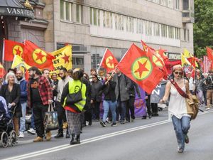 Warga Swedia Ramai-ramai Protes UU Anti-Teror Terbaru Warga Swedia Ramai-ramai Protes UU Anti-Teror Terbaru