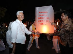 Hadiri Waisak di Borobudur, Ganjar Harap Kerukunan Antaragama Terjaga