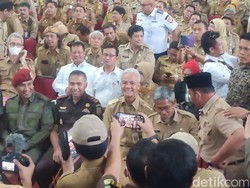 Arahan Ganjar Pranowo saat Kumpulkan Kades Se-Jateng