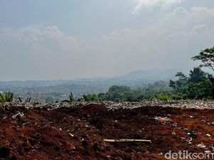 Penyebab Kebakaran Eks TPA Cicabe Bandung Masih Misterius
