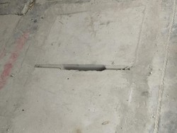 Pengunjung Sempat Terperosok Usai Ruko Makan Jalan di Pluit Dibongkar