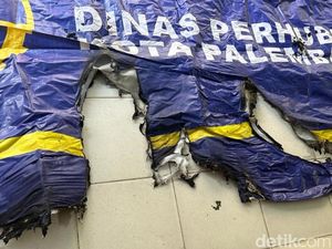3 Petugas Dishub Diperiksa Buntut Pos Pantau di Palembang Dibakar OTK 3 Petugas Dishub Diperiksa Buntut Pos Pantau di Palembang Dibakar OTK