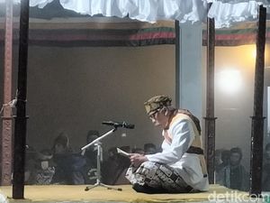 5 Upacara Adat di Jawa Timur Mulai dari Yadnya Kasada hingga Kebo-keboan 5 Upacara Adat di Jawa Timur Mulai dari Yadnya Kasada hingga Kebo-keboan