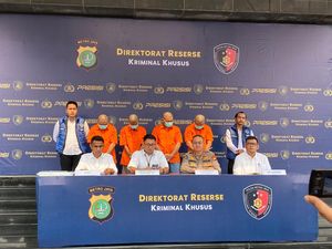 Makin Banyak Penipu Jastip Tiket Coldplay Diringkus Polisi Makin Banyak Penipu Jastip Tiket Coldplay Diringkus Polisi
