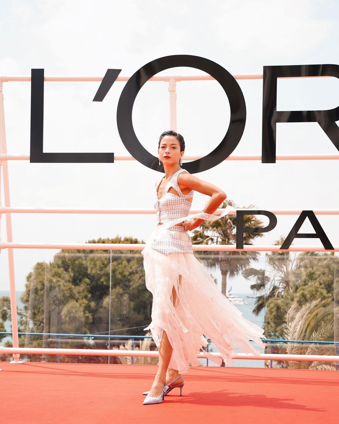 Putri Marino mengenakan kreasi SOE Jakarta di Cannes Film Festival 2023