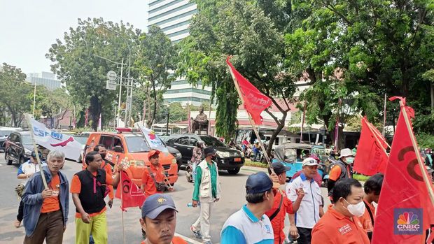 Ribuan Buruh Demo di Jakarta, Jalanan Ini Macet Parah