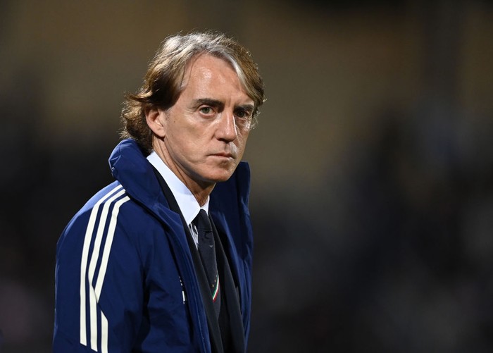 MALTA, MALTA - MARCH 26:  Head coach of Italy Roberto Mancini looks on during UEFA EURO 2024 qualifying round group C match between Malta and Italy at the National Stadium on March 26, 2023 in Ta Qali, Malta. (Photo by Claudio Villa/Getty Images )