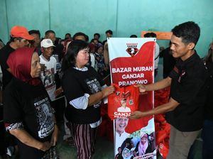 Relawan Ganjar Gelar Bazar Murah dan Workshop Ecobrick di Subang