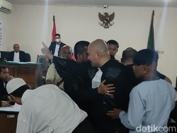 Kericuhan di Sidang Tabrak Lari Mahasiswi Cianjur