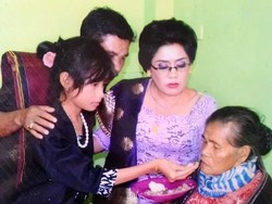 Manulangi Natua-tua, Upacara Adat Batak Bentuk Balas Jasa ke Ortu