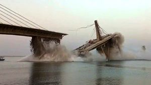 Penampakan Jembatan Gantung India yang Kembali Ambruk