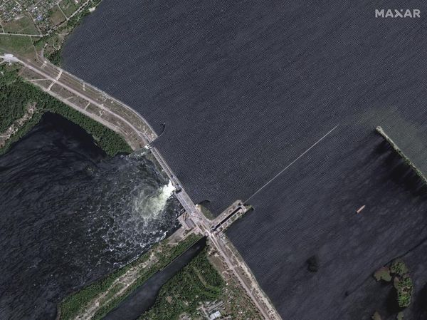 Diguncang Ledakan, Bendungan di Ukraina Jebol dan Bikin Banjir