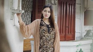 9 Foto Nella Kharisma Percaya Diri Tampil Tak Glamour, Cuma Dasteran