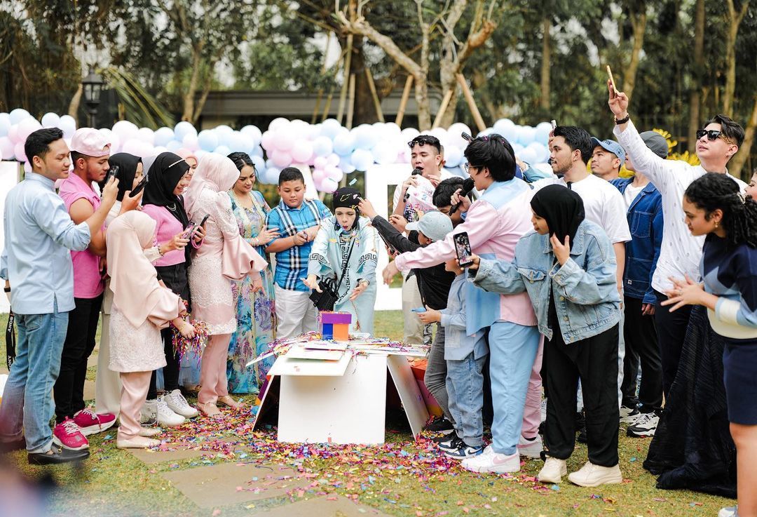 Gender Reveal Aurel Hermansyah