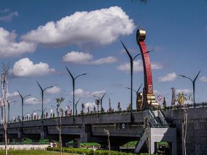 Makna Among Tani Dagang Layar, Filosofi Menara Luku Jembatan Kretek 2 Bantul Makna Among Tani Dagang Layar, Filosofi Menara Luku Jembatan Kretek 2 Bantul
