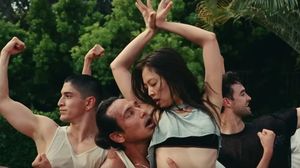 10 Foto Jennie BLACKPINK di The Idol, Joget Seksi Bikin Fans Syok