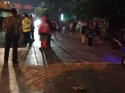 Oleng dan Terjatuh, Pemotor Wanita Tewas Terlindas Truk di Cengkareng